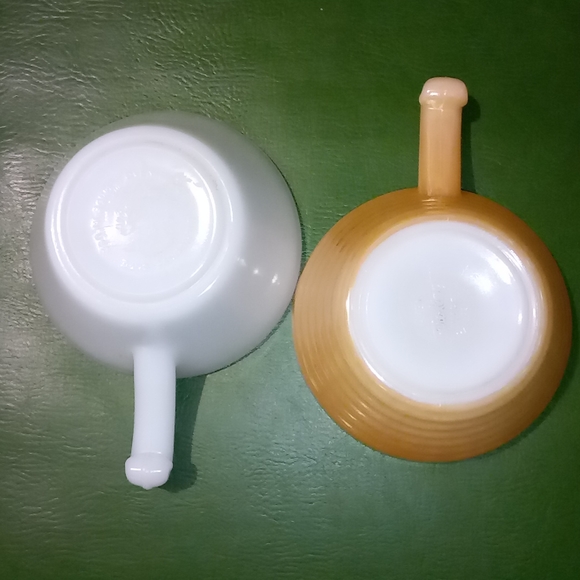 Vintage Fire King Ware Peach Luster Milk Glass Oven Bakeware Soup Bowl Set of 2 - Picture 5 of 10